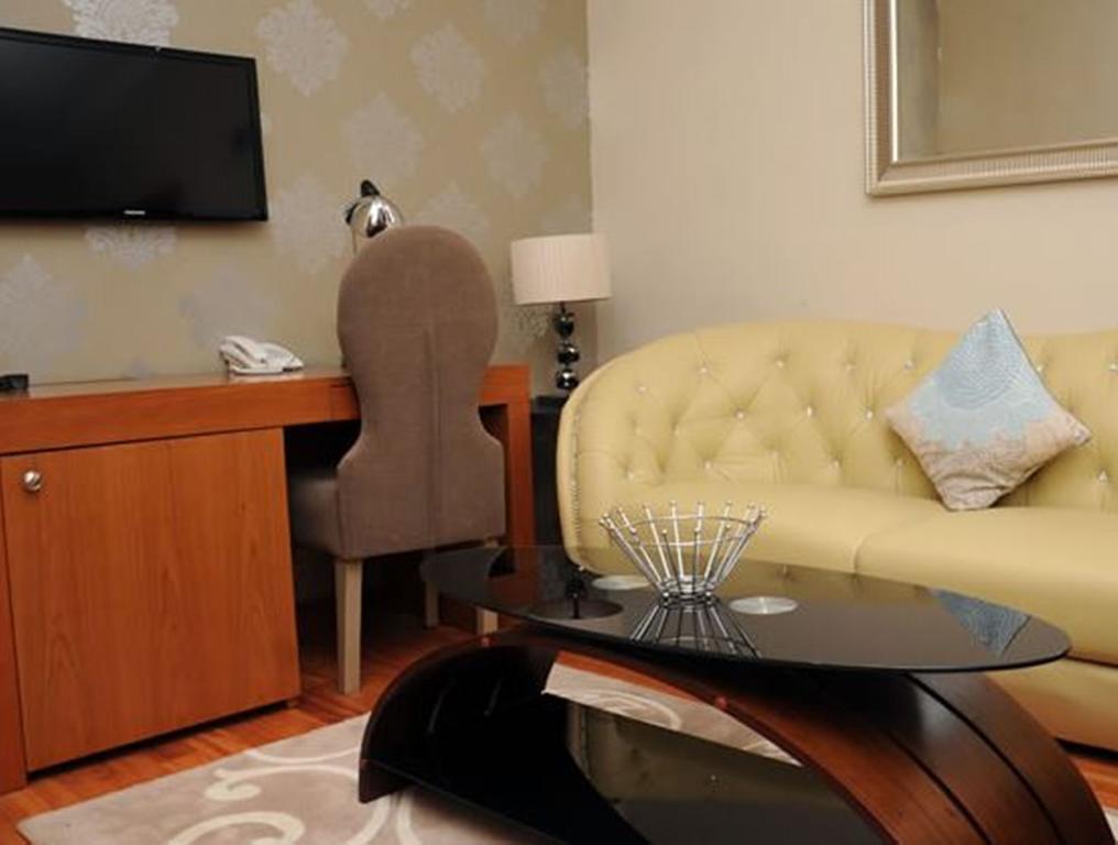 Morning Side Suites Aliayabiagba Dış mekan fotoğraf