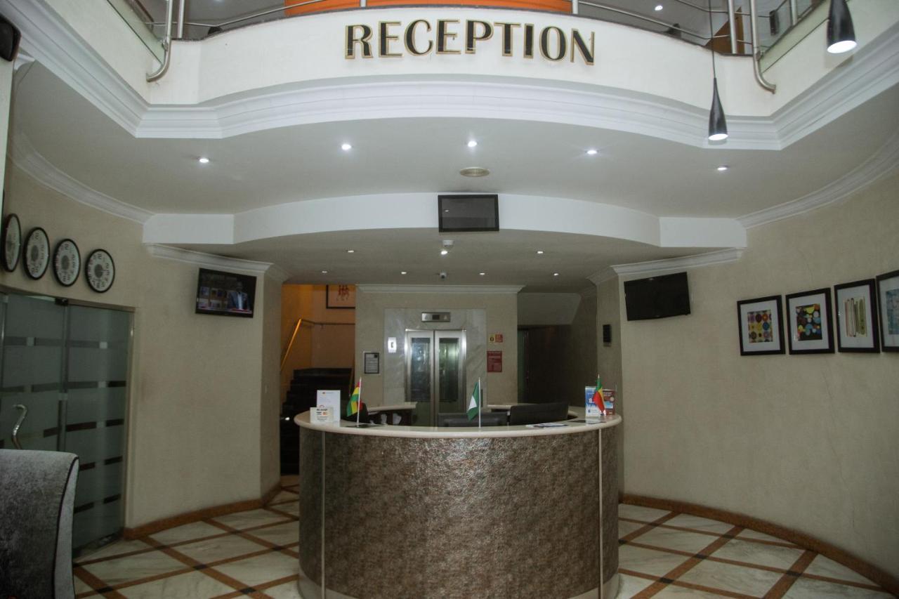 Morning Side Suites Aliayabiagba Dış mekan fotoğraf